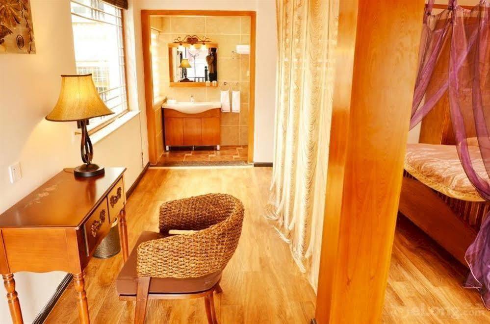 Hôtel Lijiang Overseas Club Extérieur photo
